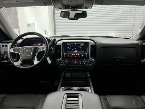Used 2016 GMC Sierra 1500 SLT w/ SLT Premium Package AWD/4WD image 10