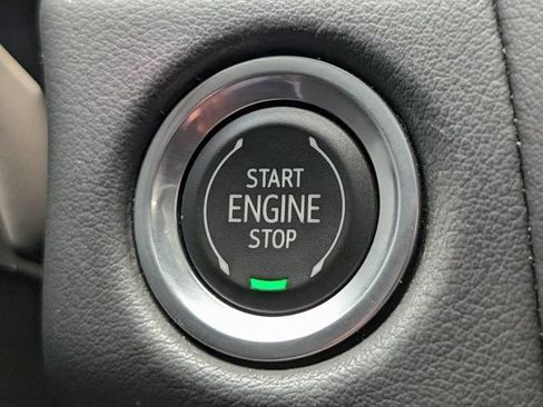 Used 2023 GMC Yukon XL SLT RWD image 28