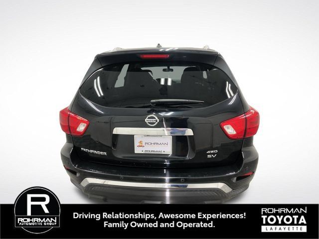 Used 2017 Nissan Pathfinder SV AWD/4WD image 5