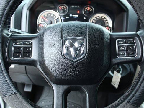 Used 2015 RAM 1500 Lone Star AWD/4WD image 23