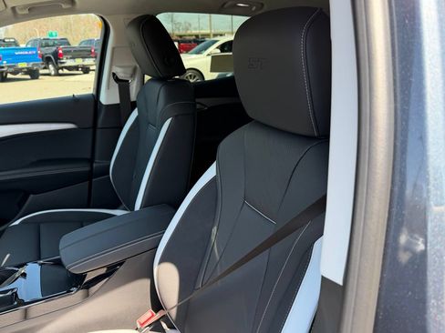 New 2026 Buick Envision Sport Touring AWD/4WD image 13