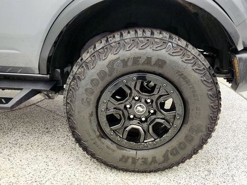 Used 2024 Ford Bronco Wildtrak image 9