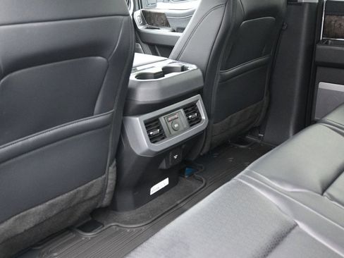 New 2026 Ford F250 Lariat w/ Black Appearance Package image 21