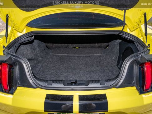 Used 2021 Ford Mustang Shelby GT500 w/ Carbon Fiber Track Pack RWD image 50