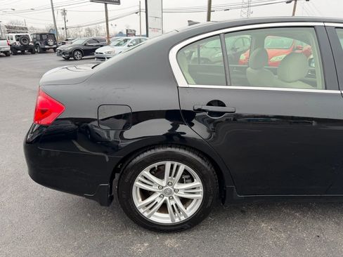 Used 2015 INFINITI Q40 w/ Navigation Package image 47