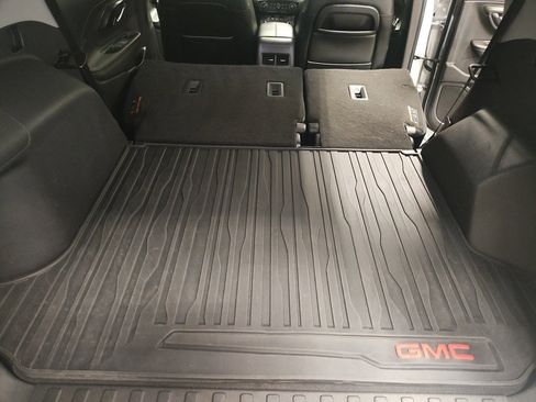 Used 2020 GMC Terrain SLT w/ Preferred Package image 15