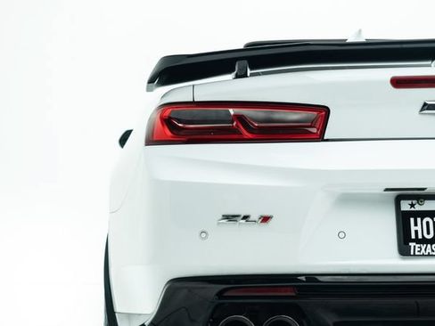 Used 2017 Chevrolet Camaro ZL1 RWD image 16