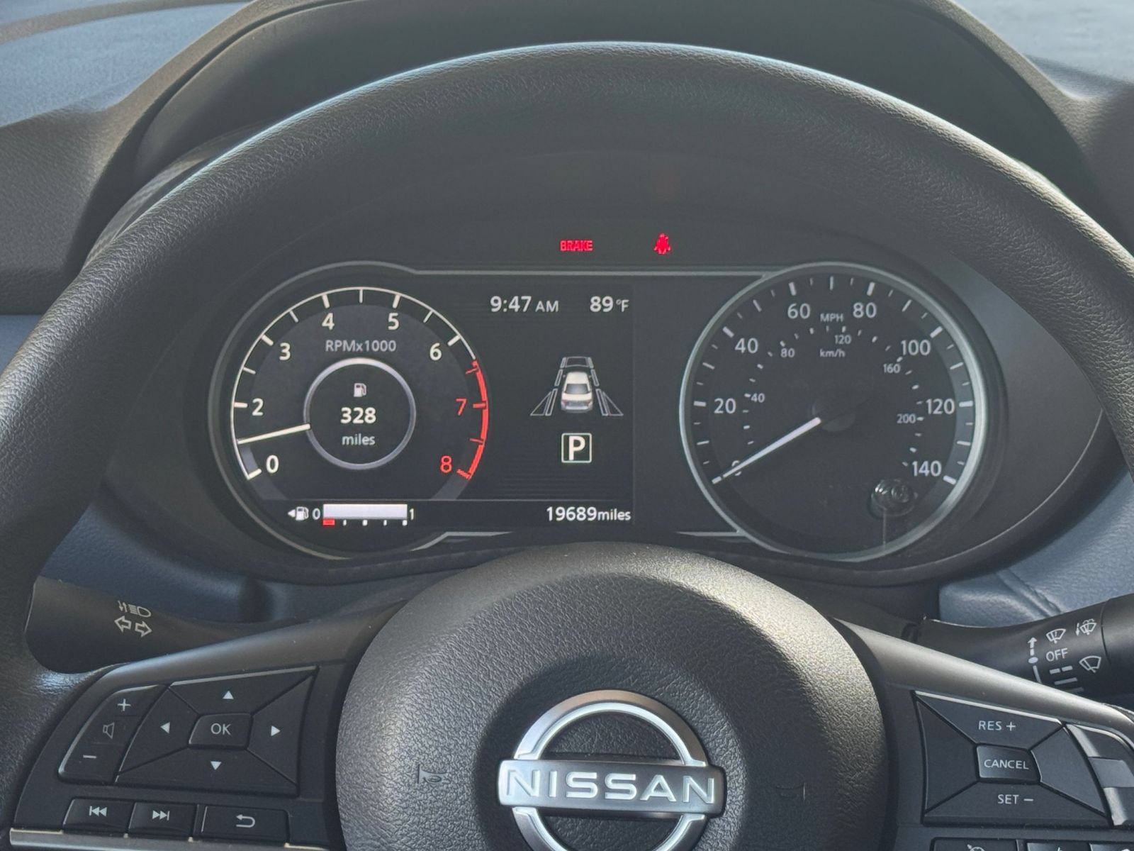Used 2025 Nissan Versa SV FWD image 38