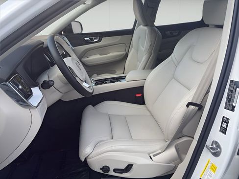 New 2026 Volvo XC60 T8 Ultra w/ Protection Package Premier image 9