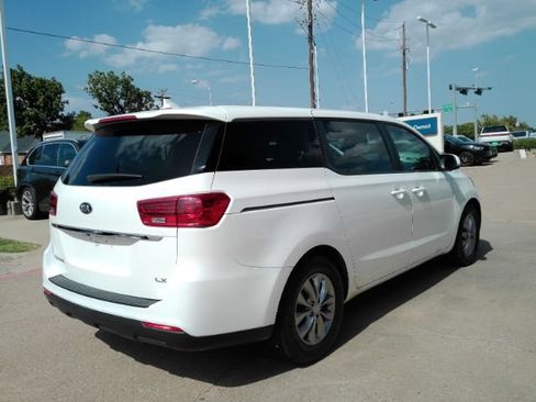 Used 2021 Kia Sedona LX FWD image 6