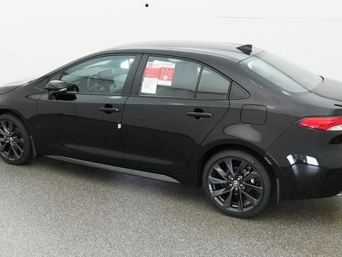 New 2026 Toyota Corolla SE FWD image 4