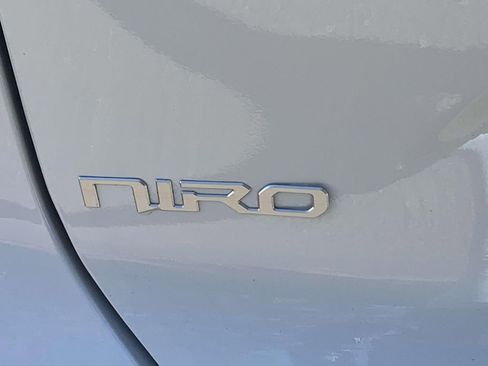 Used 2024 Kia Niro Wind image 26
