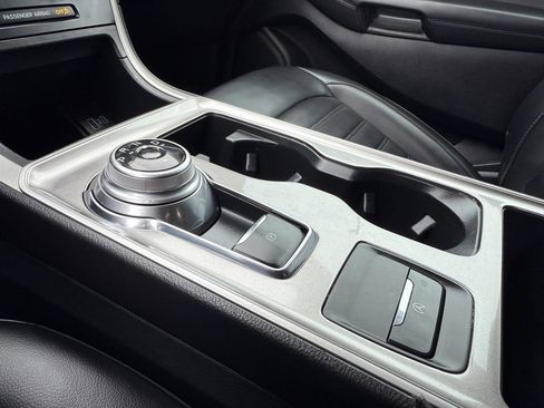 Used 2024 Ford Edge SEL image 24