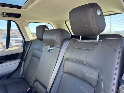 Used 2021 Land Rover Range Rover Westminster Edition image 15