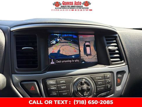 Used 2018 Nissan Pathfinder SL w/ Midnight Edition Package AWD/4WD image 42