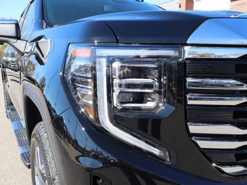 Used 2025 GMC Sierra 1500 SLT w/ SLT Premium Plus Package image 5