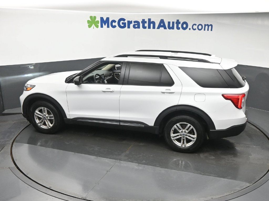 Used 2020 Ford Explorer XLT w/ Equipment Group 202A AWD/4WD image 25