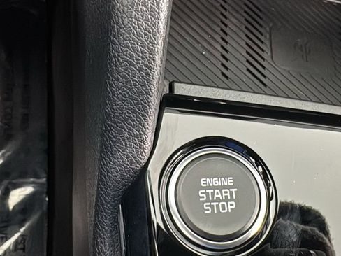 Used 2025 Kia Sportage X-Line image 29