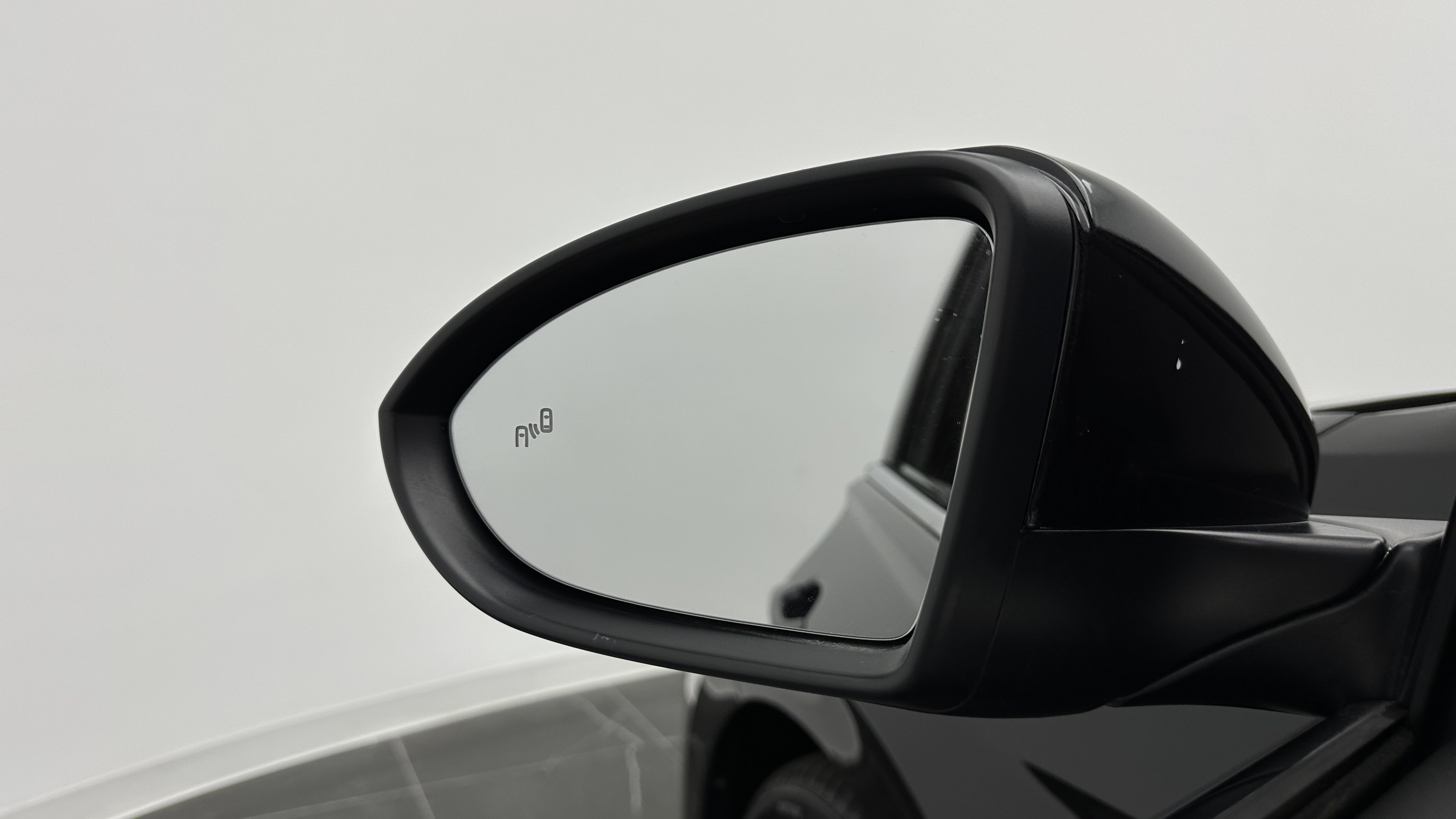 Used 2026 Volkswagen Jetta SE FWD image 16