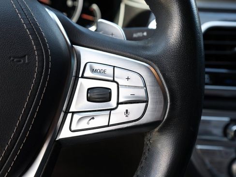 Used 2016 BMW 750i xDrive image 45