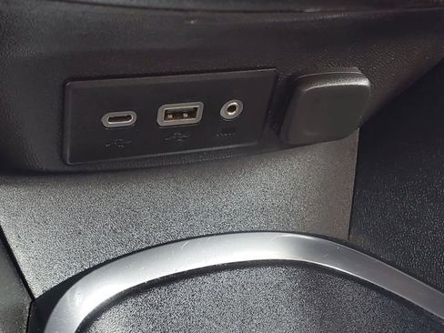 Used 2024 Chevrolet Malibu LT image 27