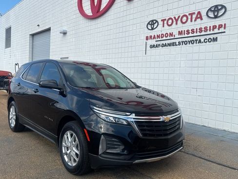 Used 2022 Chevrolet Equinox LT image 3