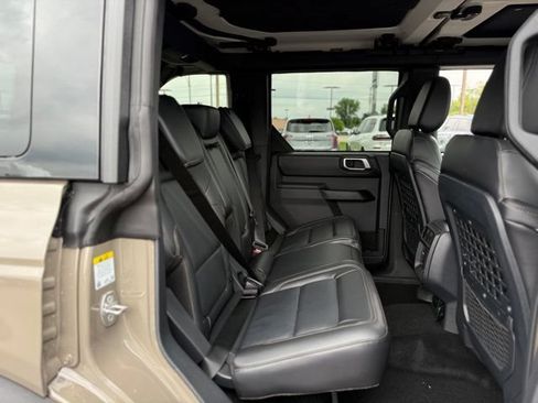 New 2026 Ford Bronco Badlands w/ Sasquatch Package AWD/4WD image 16