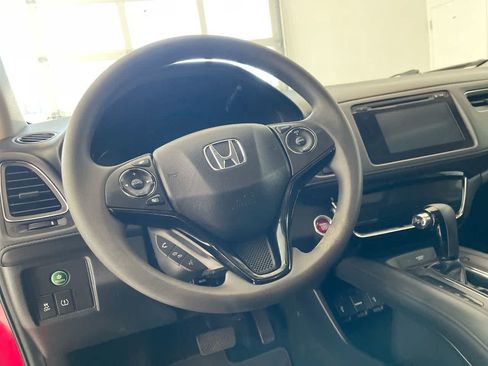 Used 2016 Honda HR-V EX image 14
