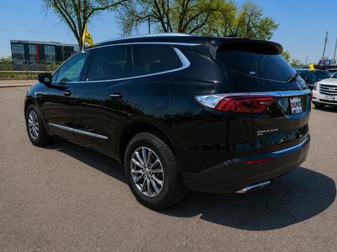 Used 2023 Buick Enclave Essence AWD/4WD image 7