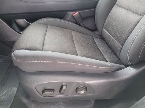 Certified 2024 Chevrolet Traverse LT image 20