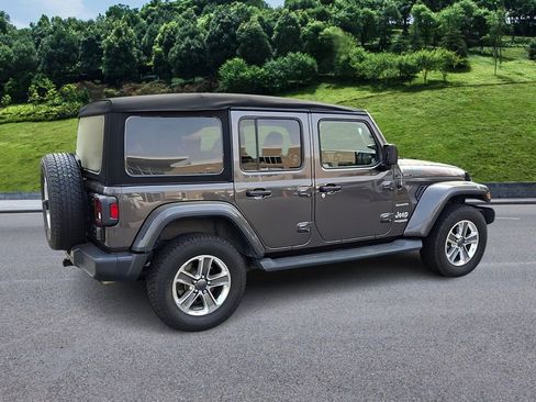 Used 2021 Jeep Wrangler Unlimited Sahara image 8