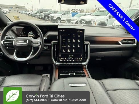 Used 2025 GMC Yukon Denali image 2