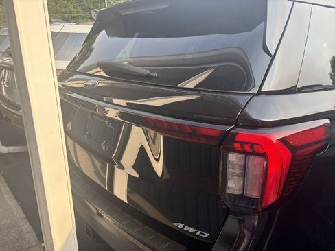 New 2026 Ford Explorer ST-Line AWD/4WD image 5