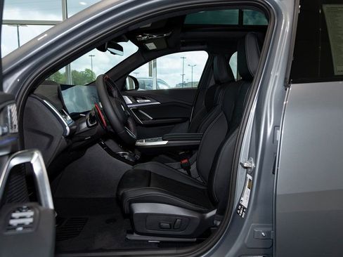 Used 2025 BMW X2 M35i w/ Premium Package image 20