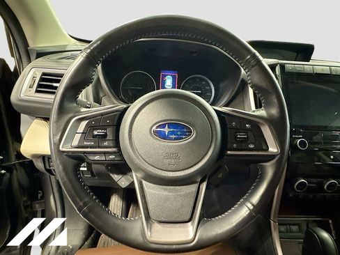 Used 2022 Subaru Ascent Touring AWD/4WD image 10