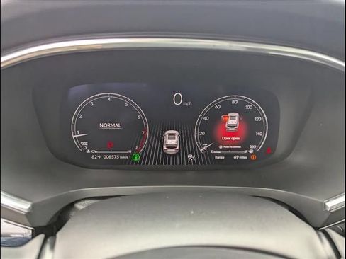 Used 2024 Acura MDX SH-AWD w/ Advance Package image 14