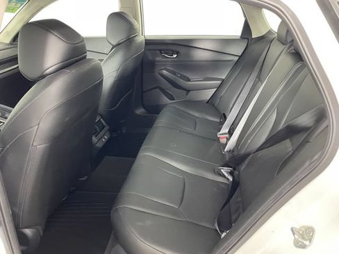 Used 2023 Honda Accord EX-L image 12