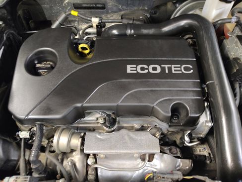 Used 2022 Chevrolet Equinox LT FWD image 30