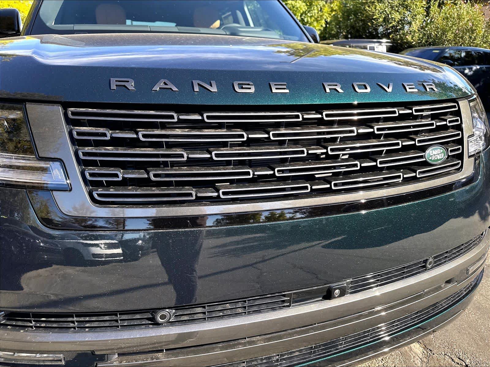 New 2026 Land Rover Range Rover Long Wheelbase SE AWD/4WD image 34