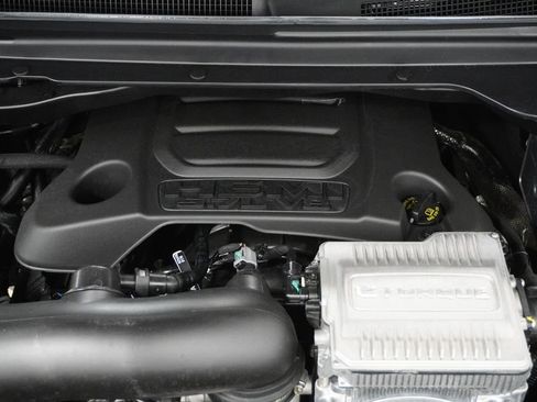 New 2026 RAM 1500 Express AWD/4WD image 9