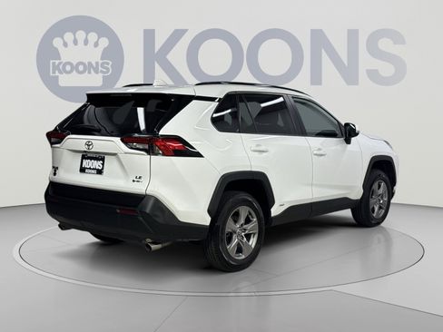 Used 2025 Toyota RAV4 LE AWD/4WD image 20