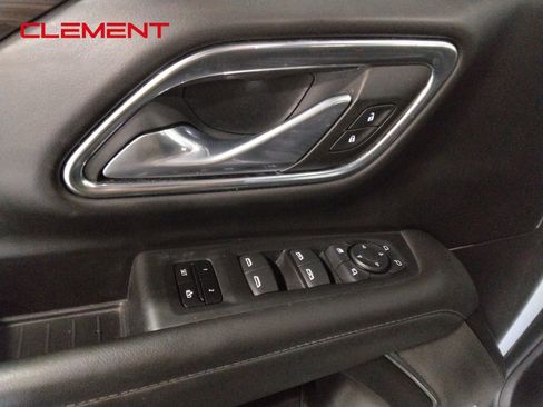 Used 2023 Chevrolet Tahoe LT w/ Luxury Package image 32