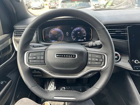 Used 2024 Jeep Wagoneer Series II AWD/4WD image 48
