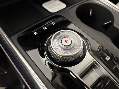 New 2026 Kia Carnival EX image 29