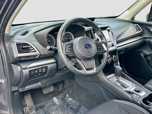 Used 2022 Subaru Forester Premium AWD/4WD image 9