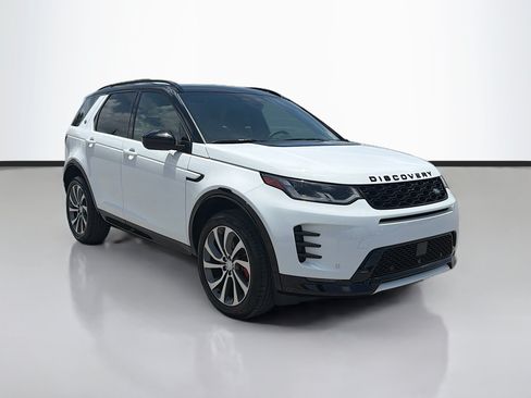 Used 2025 Land Rover Discovery Sport Dynamic SE AWD/4WD image 7
