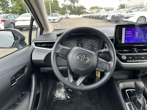 Used 2024 Toyota Corolla LE FWD image 12