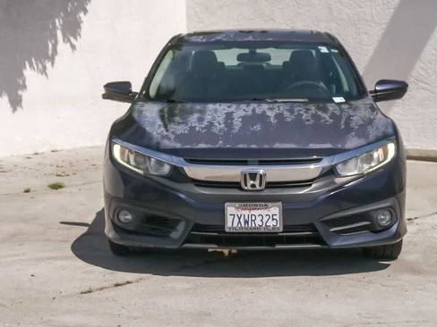 Used 2017 Honda Civic EX-T image 2