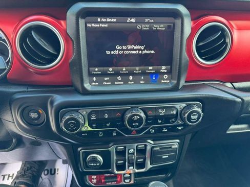 Used 2021 Jeep Gladiator Rubicon AWD/4WD image 26