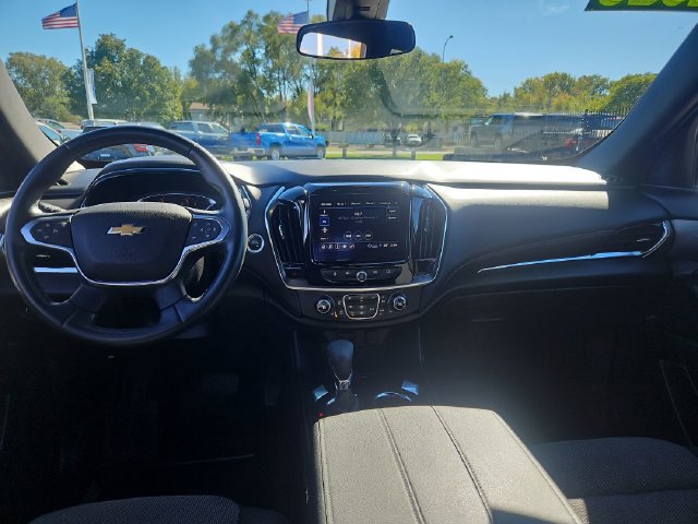 Used 2023 Chevrolet Traverse LT FWD image 13